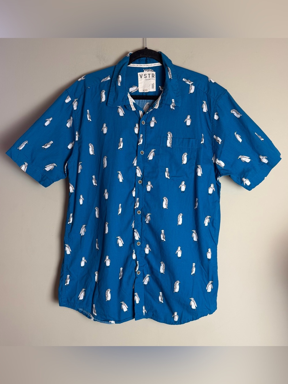VSTR short-sleeve button-down penguin print shirt Sz XL